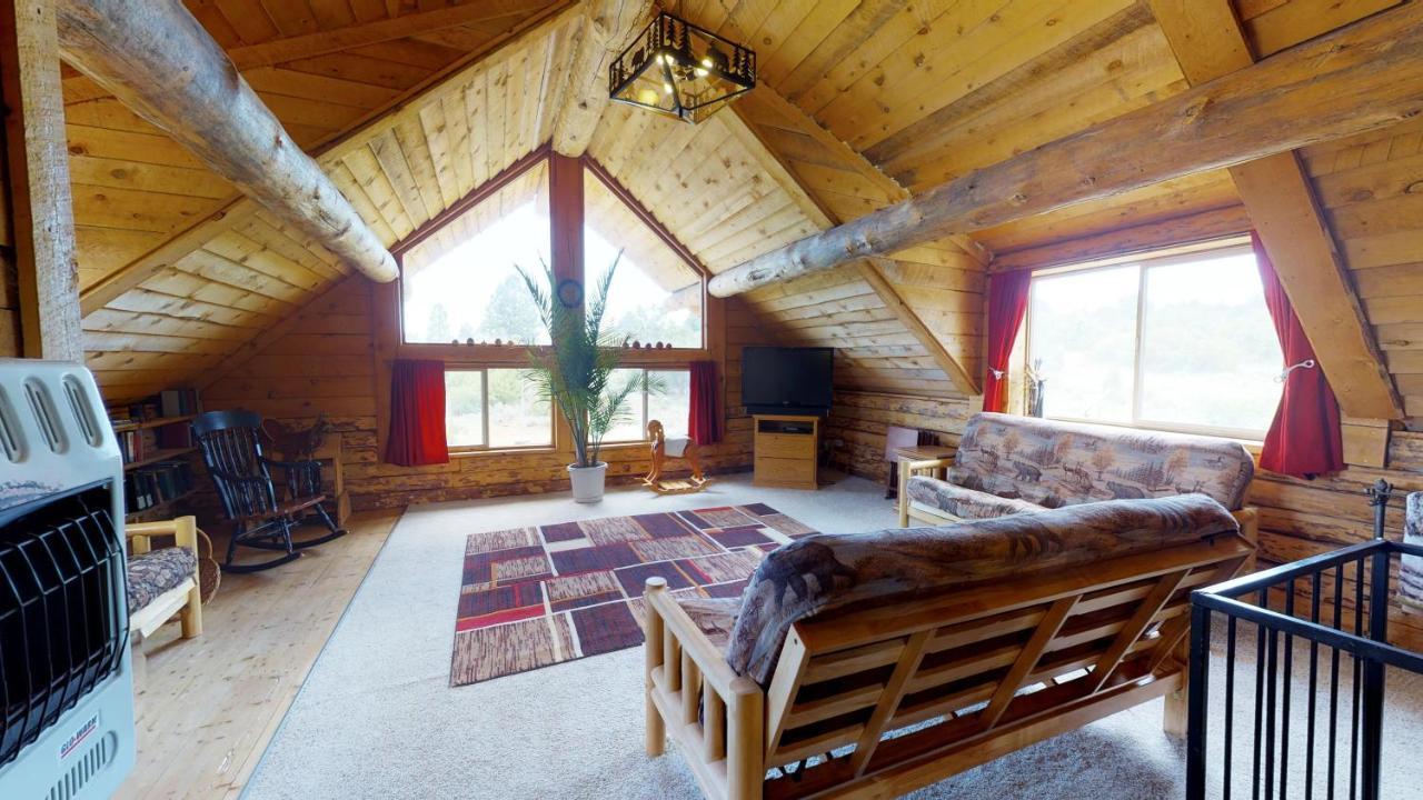 Canyon View Family Cabin, Deck, Tv Room, Games, Bbq, Campfire Monticello Zewnętrze zdjęcie