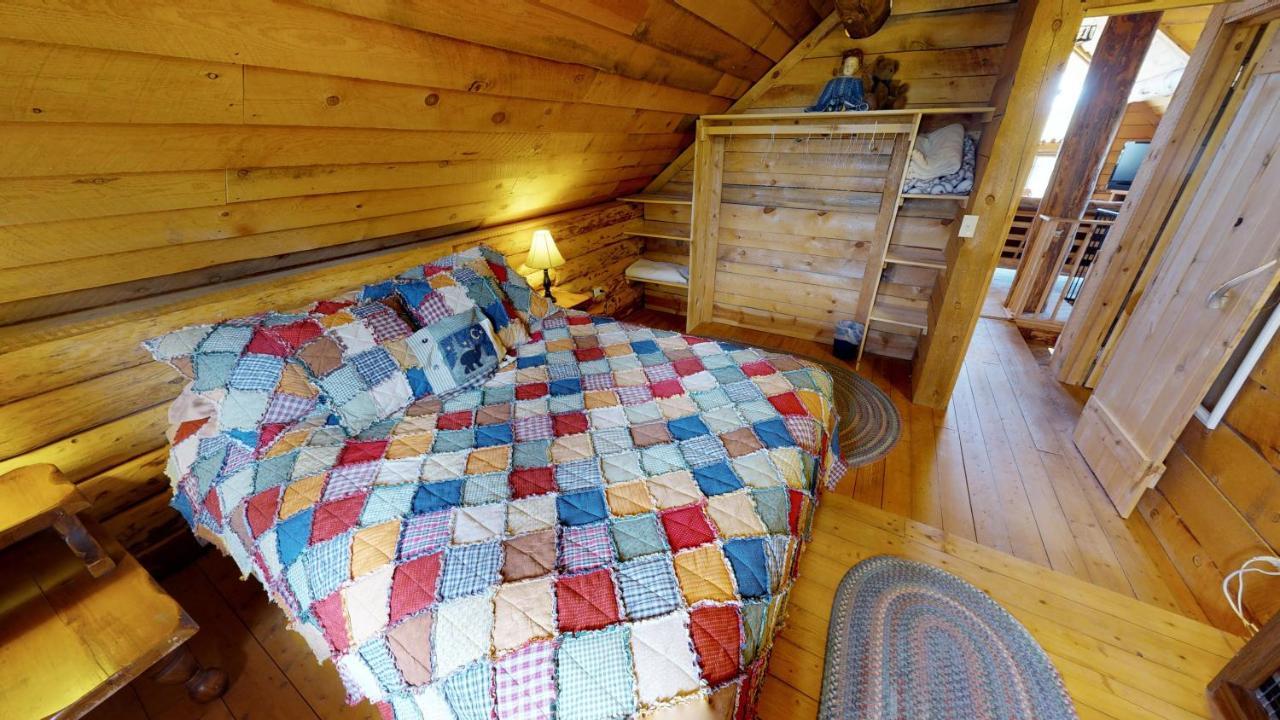 Canyon View Family Cabin, Deck, Tv Room, Games, Bbq, Campfire Monticello Zewnętrze zdjęcie